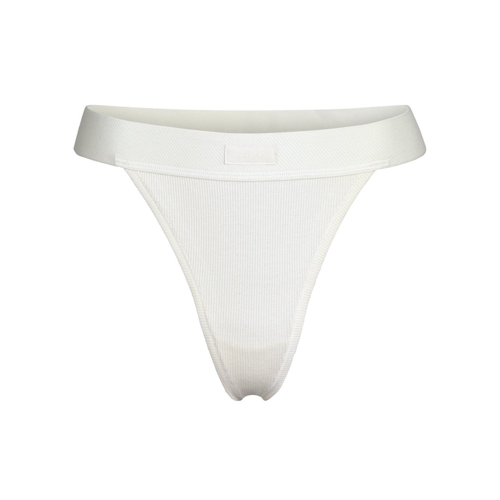 Skims underwear set of 3 (thongs)
